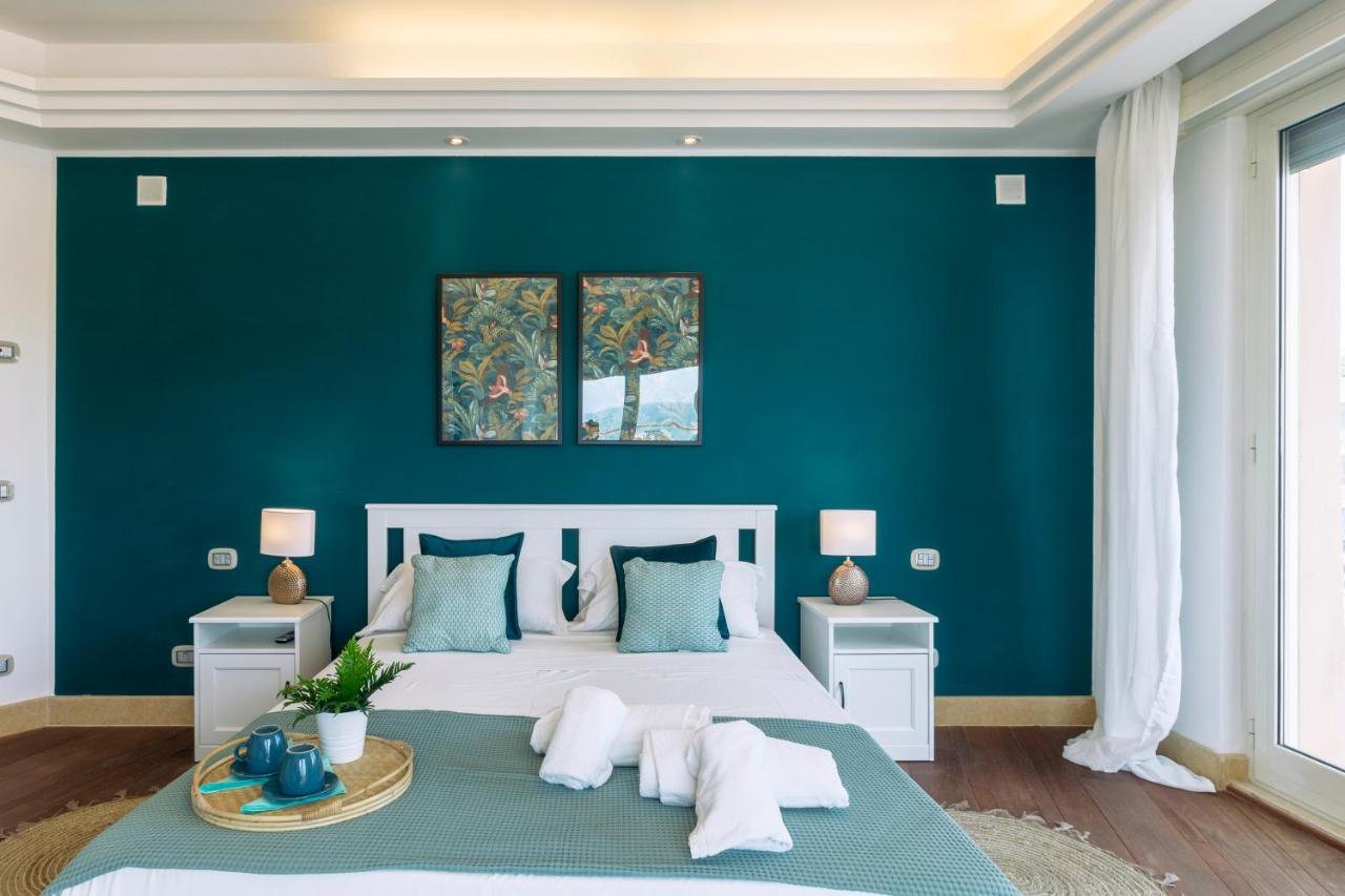 Ostia Holiday Boutique Spa Bagian luar foto