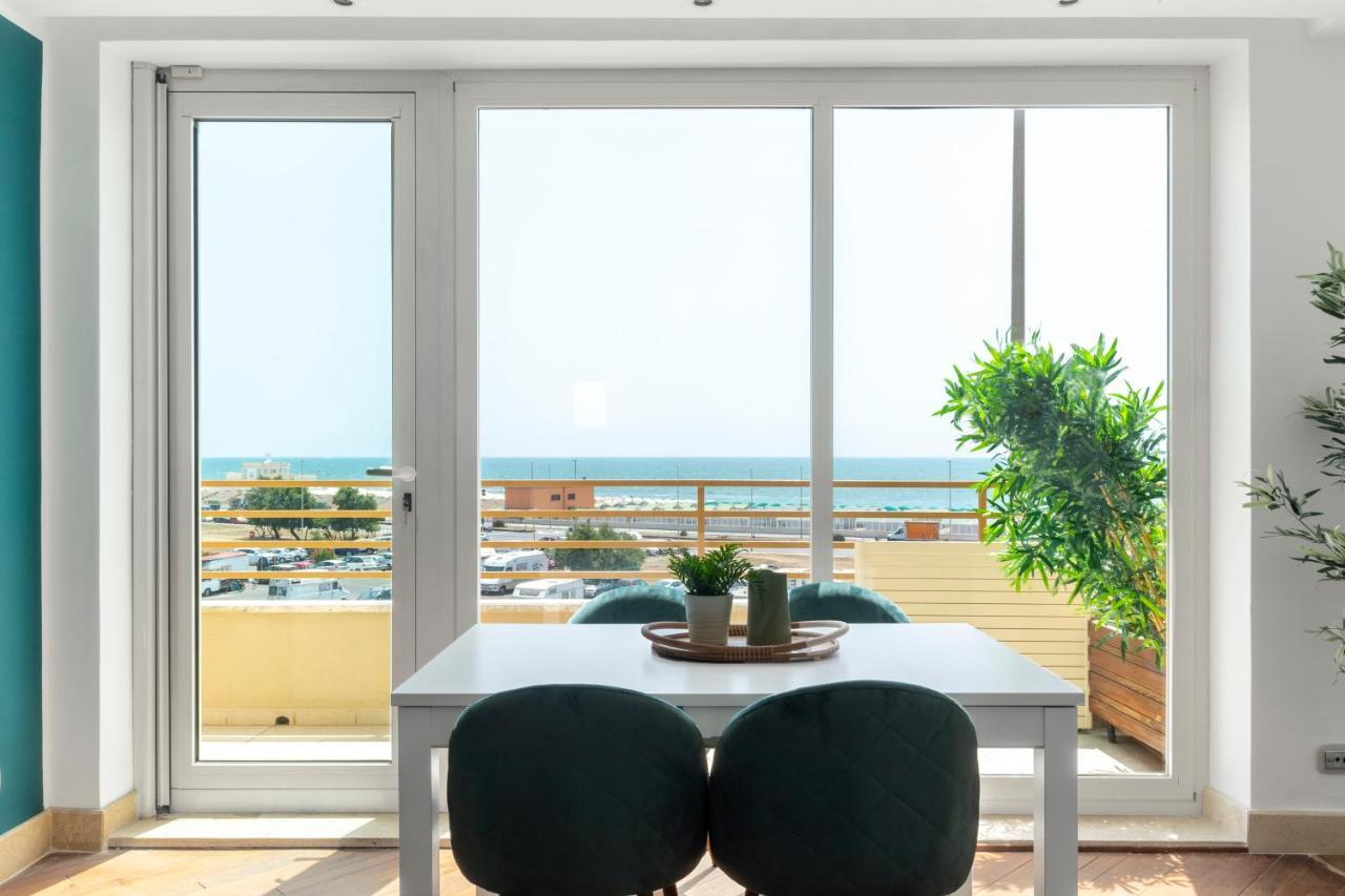 Ostia Holiday Boutique Spa Bagian luar foto