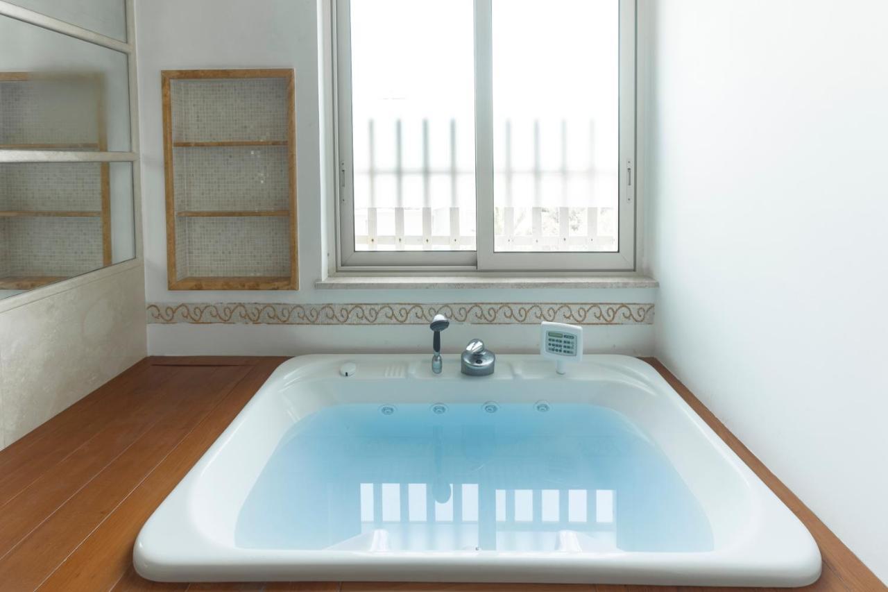 Ostia Holiday Boutique Spa Bagian luar foto