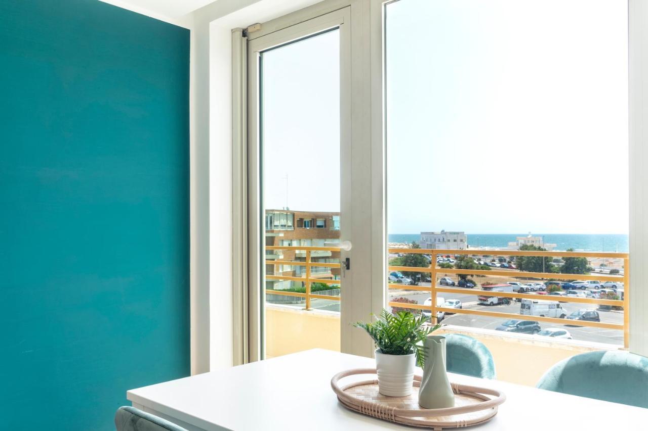 Ostia Holiday Boutique Spa Bagian luar foto
